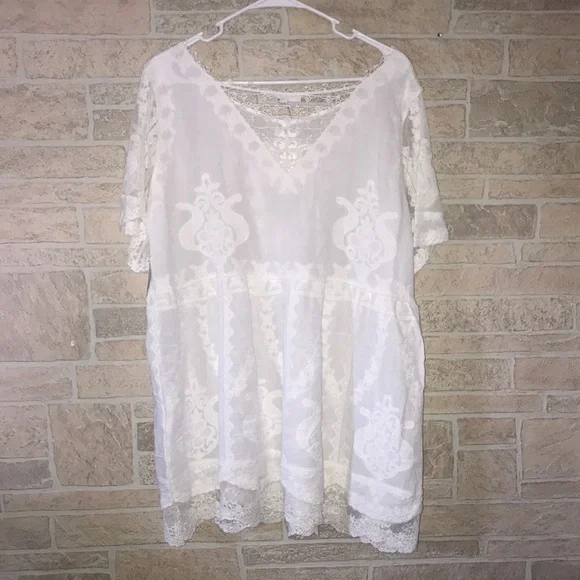 ✅Coco + Jaimeson Semi Sheer Embroidered Short Sleeve Dress/Beach Cover Up - Picture 7 of 8